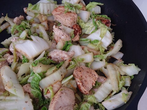 鶏胸肉と白菜の梅酢炒め